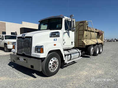 2016 Western Star 4700SF 8x4 Camion à benne basculante Tridem
