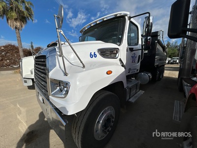 2013 Freightliner 114SD 8x4 Tri/A Dump Truck