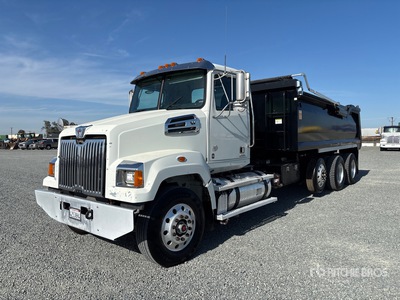 2017 Western Star 4700SF 8x4 Tri/A Dump Truck