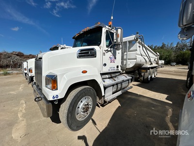 2020 Western Star 4700SF 8x4 Tri/A Dump Truck