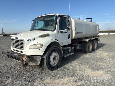 2011 Freightliner M2 106 4000 gal 6x4 Wassertank-Lkw