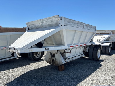 1979 Fruehauf DESW1M11 Lead مقطورة للتفريغ السفلي