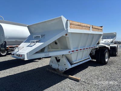 1990 Fruehauf DES-NF1-M11A 20 ft S/A Belly Dump Trailer