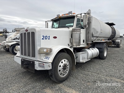 2012 Peterbilt 388 4x2 S/A Day Cab Truck Tractor