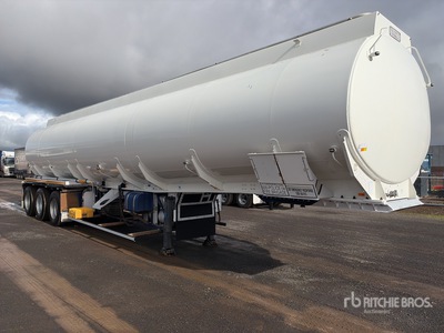 2009 Heil 42000 L Tri/A Fuel Tanker Trailer