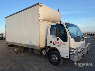 2005 Isuzu NPR 400 4x2 Moving Autocarro furgonato