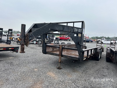 2007 Odom 20 ft T/A Gooseneck Utility Trailer