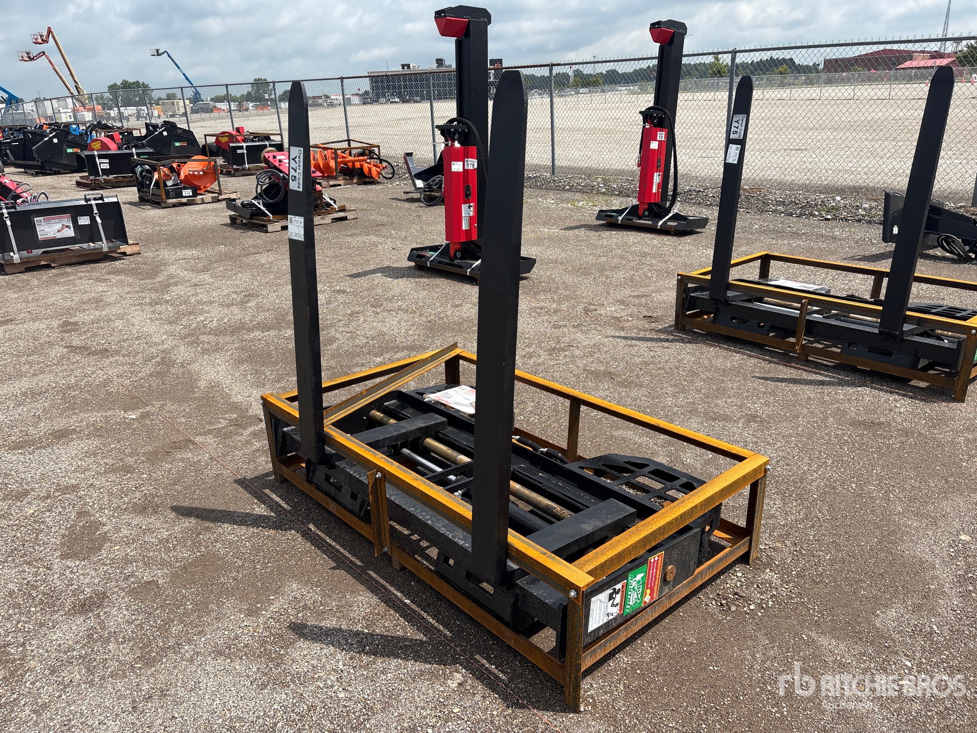 2026 Raytree RMF48 48 in Skid Steer Forks (Unused)