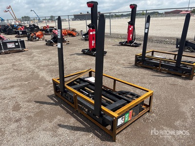 2026 Raytree RMF48 48 in Hydraulic Skid Steer Forks (Unused)