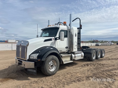 2019 Kenworth T880 8x6 Tracteur routier couchette