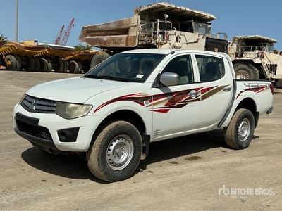 2010 Mitsubishi L200 4x4 Crew Cab Pickup