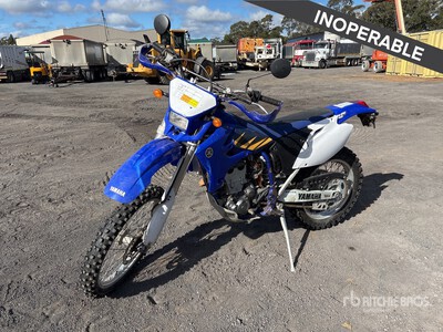 2005 Yamaha WR450F 450 cc ダートバイク (Inoperable)