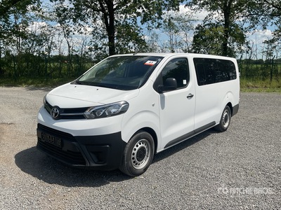 2023 Toyota Proace Verso 2.0 106 KW 9-seater L2H1 ミニバン