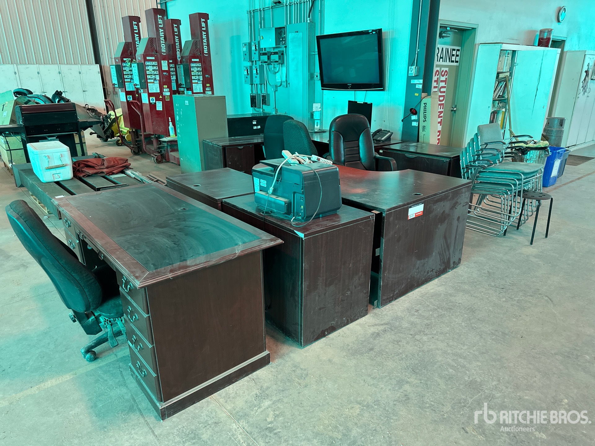 Quantity of Office Furniture