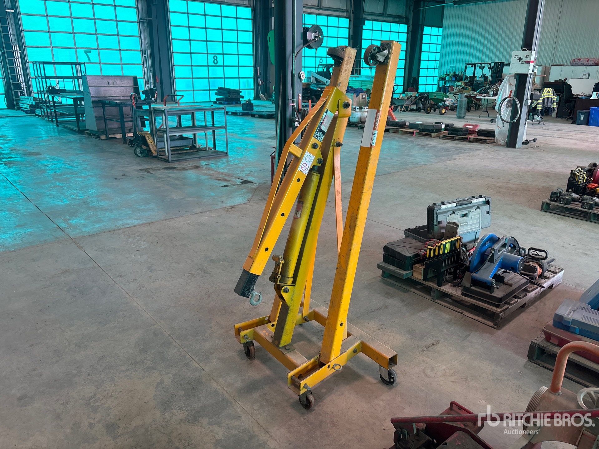 Performance Tool 2 Ton Engine Hoist