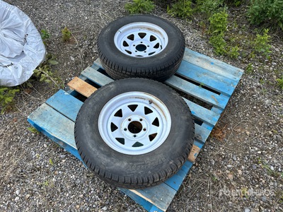 Quantity of (2) 14 in Trailer Ruedas