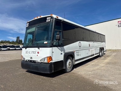 1998 MCI 102-DL3 6x2 57-Seat Coach