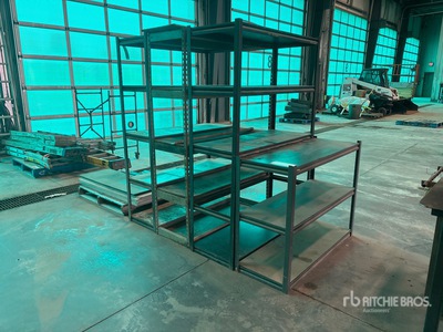 Quantity of Metal Estanterias