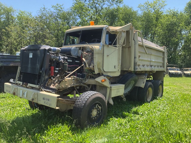 2000 Freightliner M917A1 6x6 Dump Truck 2000 Freightliner M917A1 6x6 Dump Truck