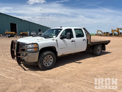 2011 Chevrolet Silverado 3500HD 4x4 Crew Cab Flatbed Truck