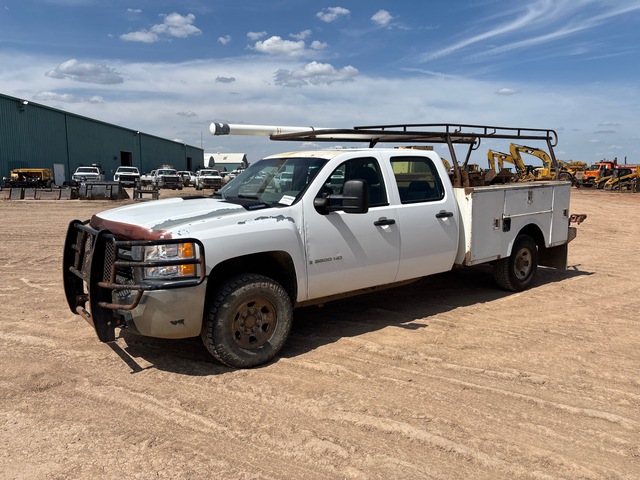 2008 Chevrolet Silverado 3500HD 4x4 Crew Cab Utility Truck