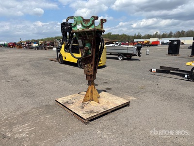Tramac BRH125 Backhoe Hydraulic Breaker - Fits John Deere 710D