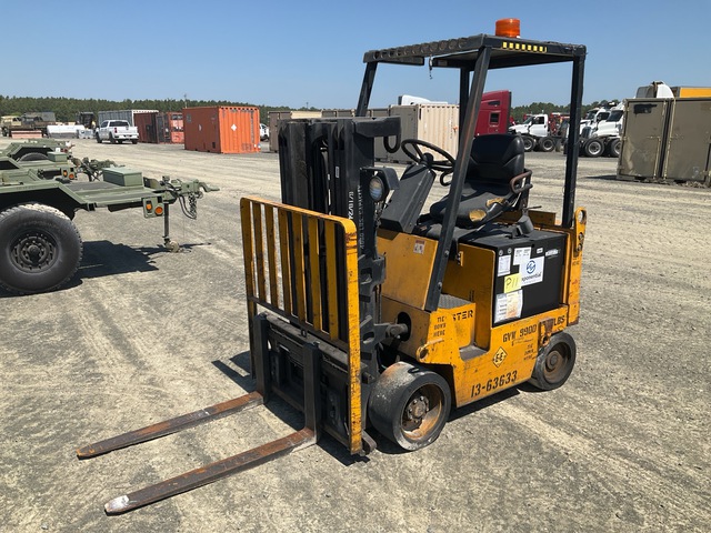 Hyster E40XL Electric Forklift