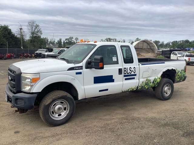 2016 Ford F-350 XL 4x4 Extended Cab Pickup