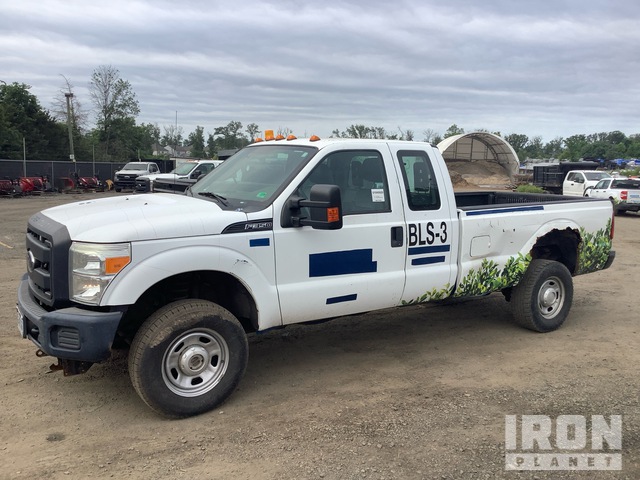 1FT8X3B69GEB34861 2016 photo no. 1