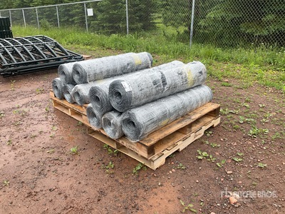 Quantity of (10) 2025 BYT FFC762 330 ft x 4 ft Galvanized Farm 柵 (Unused)