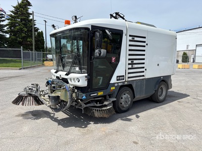 2018 Ravo 5-Series 540 Sweeper Truck