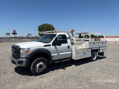 2015 Ford F-550 4x2 Flatbed Truck