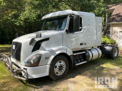 2015 Volvo VNL 4x2 S/A Sleeper Truck Tractor