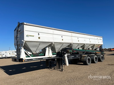 International ST1500 41 ft Tri/A Swing-Conveyor/ Rimorchio fondo mobile
