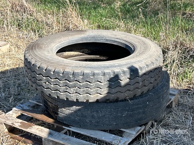 Quantity of (2) Long March 11R24.5 Banden