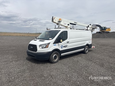 2005 Versalift Vantel 29N 29 ft on 2019 Ford Transit 4x2 Camion cesta