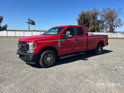 2019 Ford F-250 XL 4x2 Extended Cab Pickup