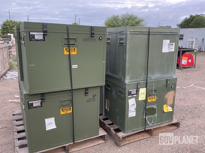 (8) Garrett Container Systems 864083-1 Storage Containers
