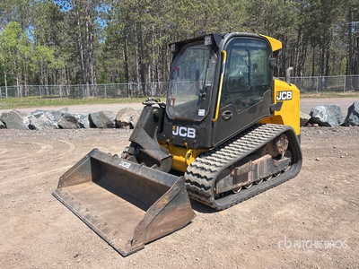 2018 JCB 300T شاحنة جرافة