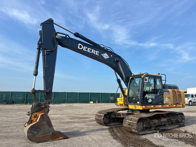 2021 John Deere 210GLC Tracked Excavator