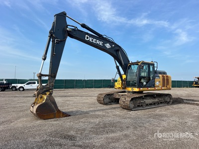 2021 John Deere 210GLC 油圧ショベル