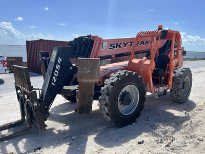 2020 SkyTrak 12054 Verreiker