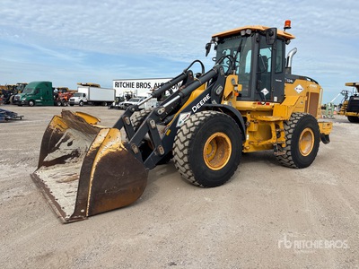 2021 John Deere 624L جرافة