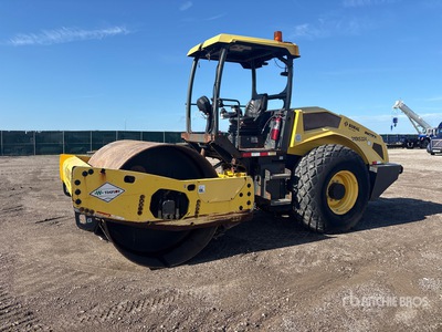 2020 Bomag BW211D-5 Rullo vibrante ferro gomma