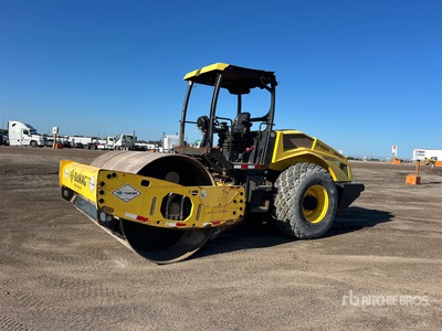 2021 Bomag BW211D-5 Rullo vibrante ferro gomma