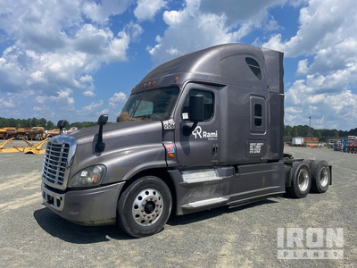 2016 Freightliner Cascadia 125 6x4 T/A Sleeper Truck Tractor