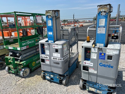 2014 Genie GR-20 Vertical Mast Lift