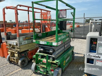 2013 Skyjack SJIII3219 Scissor Lift