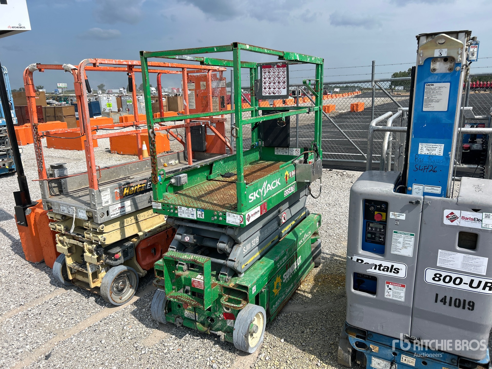 2013 Skyjack SJIII3219 Electric Scissor Lift