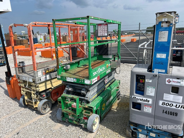 2013 Skyjack SJIII3219 Electric Scissor Lift